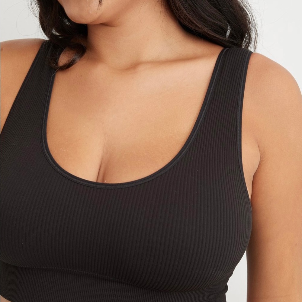 AERIE SEAMLESS BRALETTE SIZE SMALL